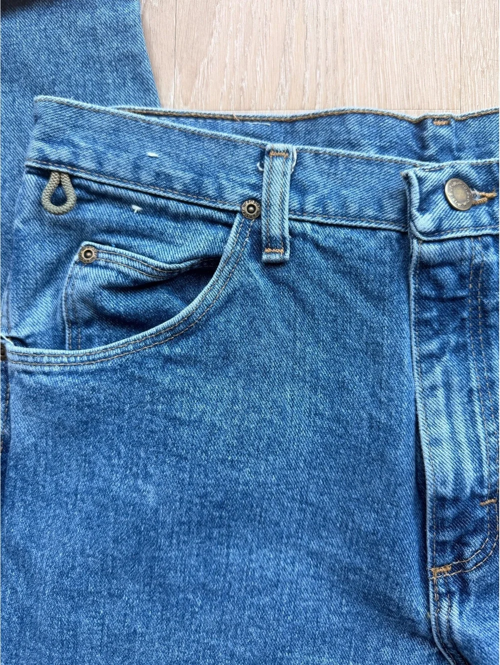 Wrangler Classic Blue Denim 100% Cotton Jeans Size 32x30